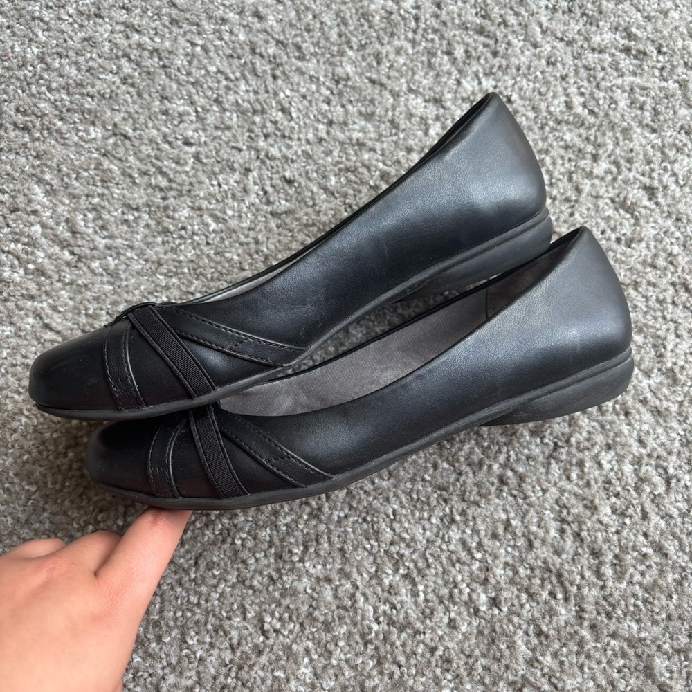 Life Stride Black Flats - Picture 4 of 6